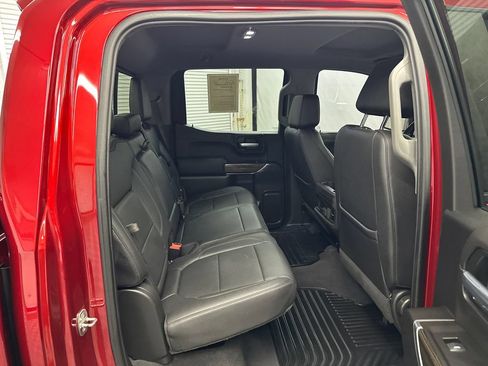 Used 2021 Chevrolet Silverado 1500 RST w/ Convenience Package II AWD/4WD image 16