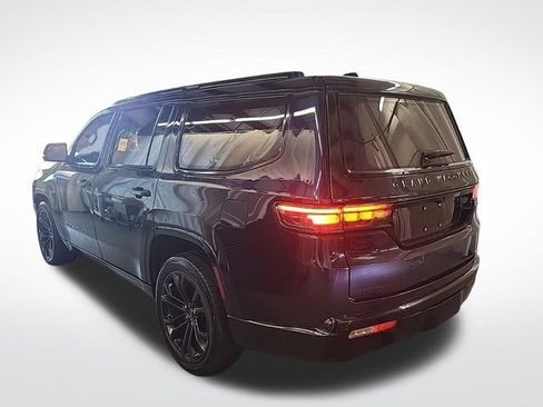Used 2023 Jeep Grand Wagoneer Series III w/ Quick Order Packagew 28T AWD/4WD image 12