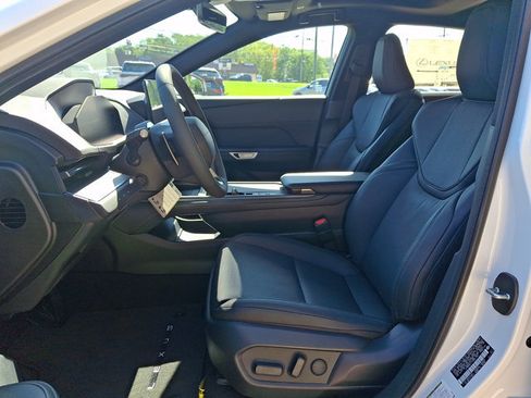 New 2026 Lexus ES 500e w/ Convenience Package AWD/4WD image 7