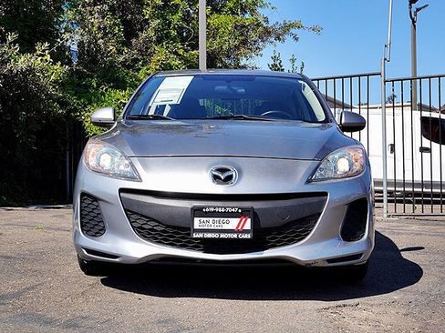 Used 2012 MAZDA MAZDA3 i Touring image 5