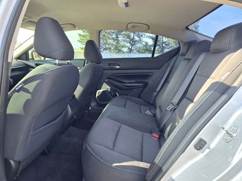 Used 2021 Nissan Altima 2.5 SV FWD image 44