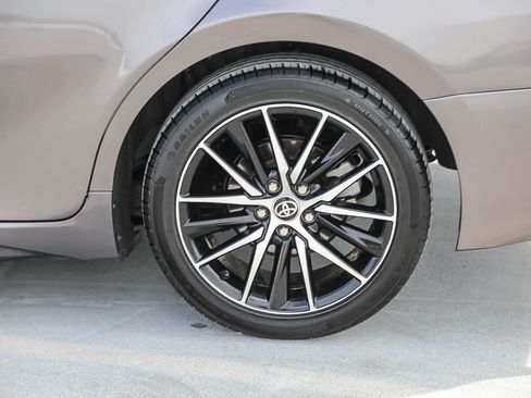 Certified 2022 Toyota Camry SE image 12