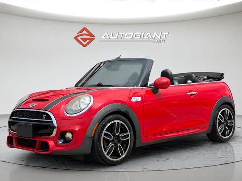 Used 2017 MINI Cooper S FWD image 2