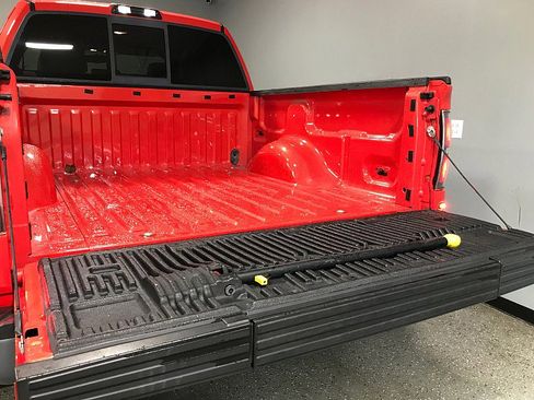 Used 2010 Ford F150 Raptor image 29