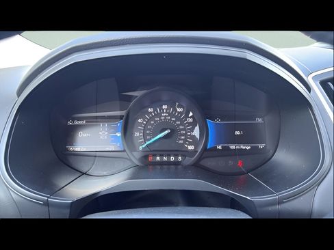 Used 2022 Ford Edge SEL w/ Sport Appearance Package image 17