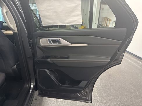 New 2026 Ford Explorer Active AWD/4WD image 36