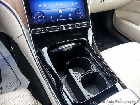 Used 2022 Mercedes-Benz C 300 4MATIC Sedan image 21