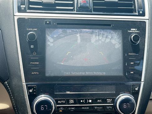 Used 2018 Subaru Outback 2.5i Premium AWD/4WD image 12