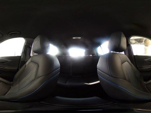 Used 2025 Buick Envista Sport Touring image 40