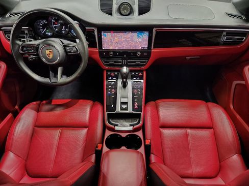 Used 2023 Porsche Macan AWD/4WD image 46