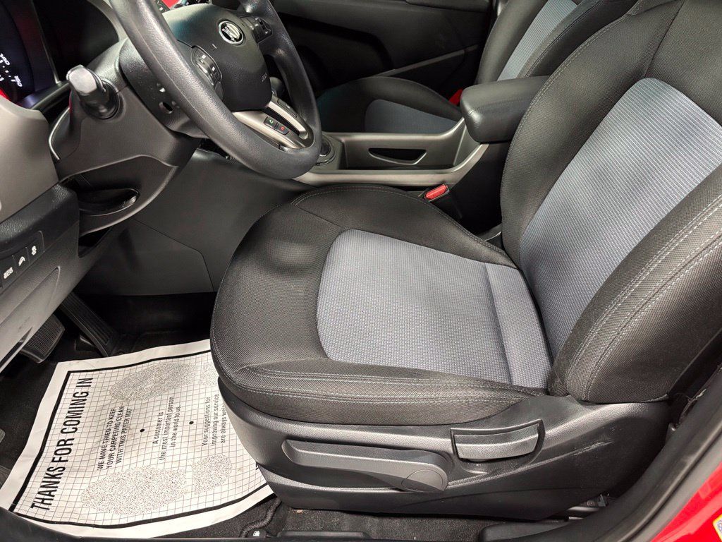 Used 2014 Kia Sportage LX AWD/4WD image 13