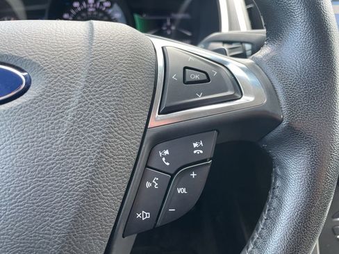 Used 2017 Ford Edge SEL w/ Equipment Group 201A AWD/4WD image 14