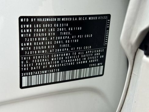 Used 2022 Volkswagen Tiguan SE R-Line AWD/4WD image 34