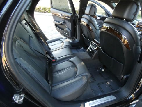Used 2015 Audi A8 L 4.0T image 39