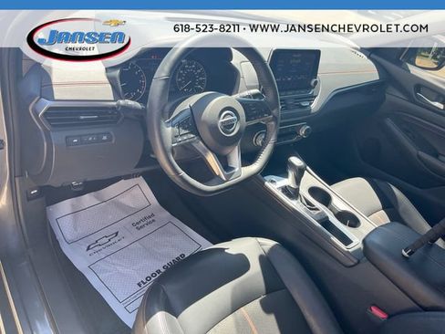Used 2022 Nissan Altima 2.5 SR FWD image 10