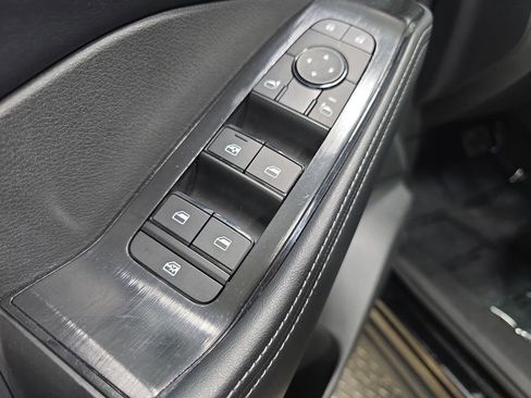 Used 2025 Nissan Rogue SV image 26