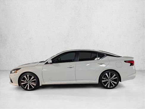 Used 2021 Nissan Altima 2.5 SR image 9