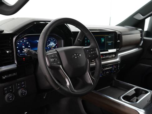 Used 2024 Chevrolet Silverado 3500 High Country w/ High Country Premium Package image 19