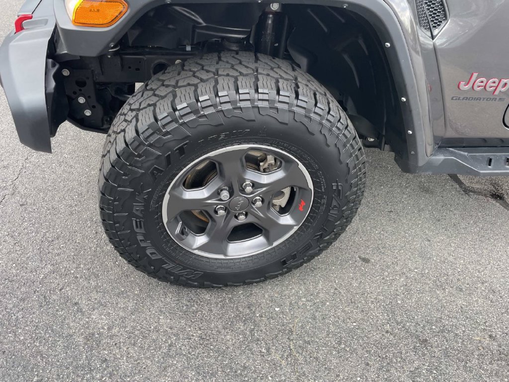 Used 2023 Jeep Gladiator Rubicon w/ Cold Weather Group AWD/4WD image 9