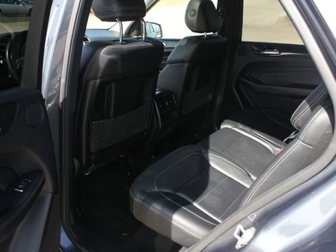Used 2015 Mercedes-Benz ML 350 4MATIC image 31