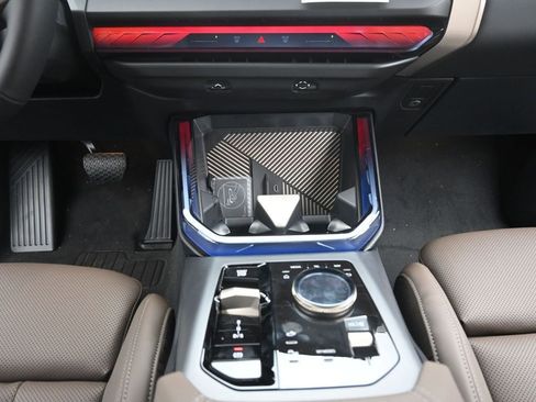Certified 2025 BMW X3 xDrive30i w/ Premium Package AWD/4WD image 32