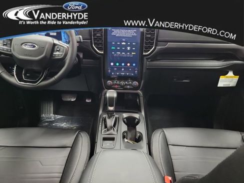 New 2025 Ford Ranger Lariat image 13