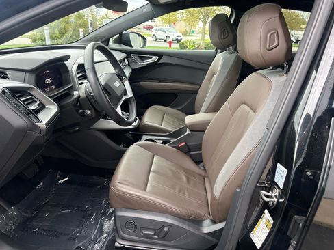 Certified 2022 Audi Q4 e-tron Prestige AWD/4WD image 8