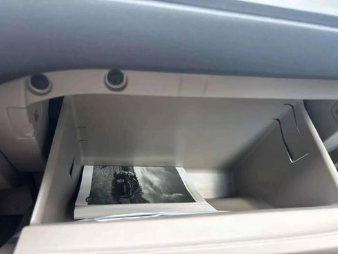 Used 2022 Ford Escape Titanium w/ Class II Trailer Tow Package image 37