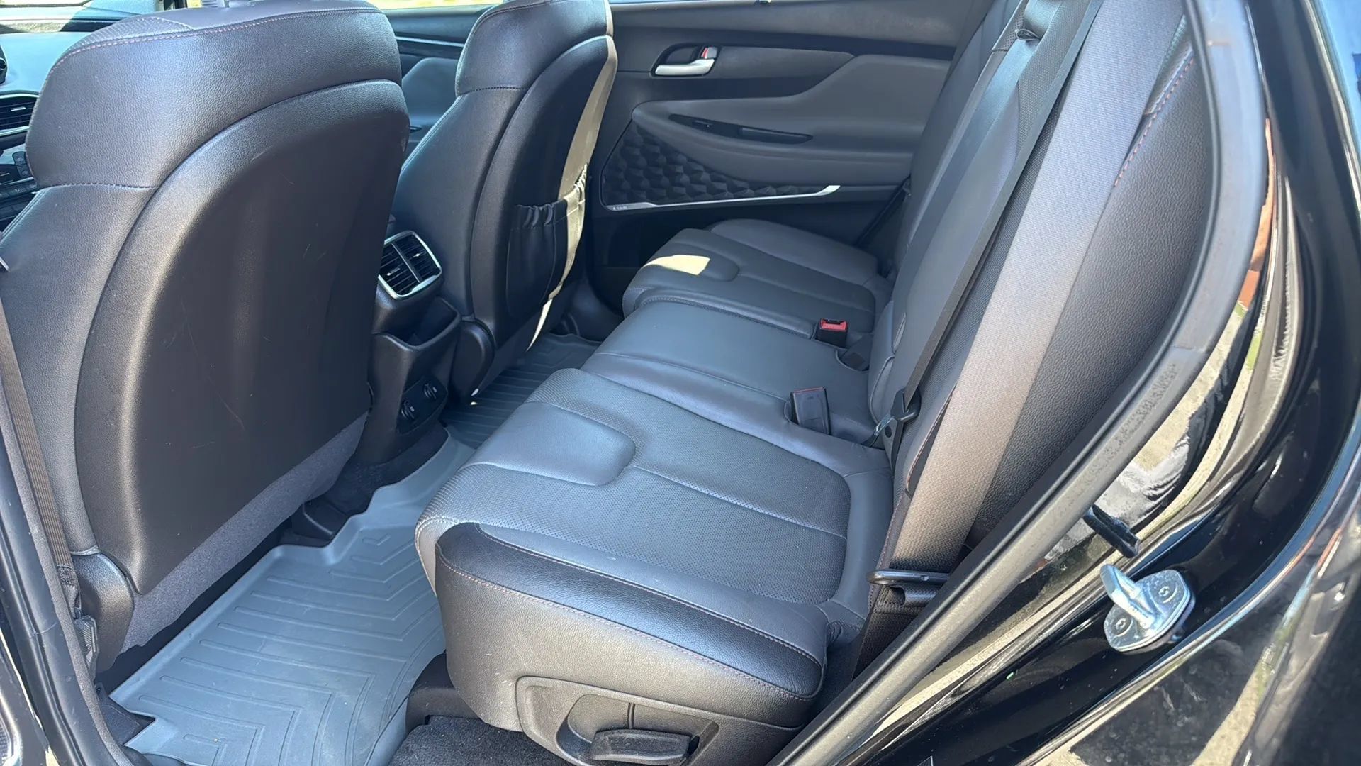 Used 2020 Hyundai Santa Fe SEL FWD image 13