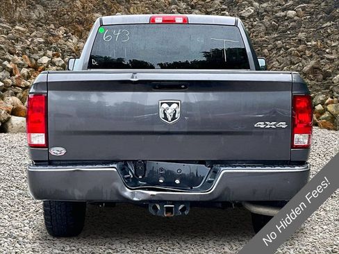 Used 2018 RAM 1500 Express AWD/4WD image 3