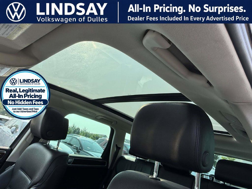 Used 2016 Volkswagen Touareg TDI AWD/4WD image 17