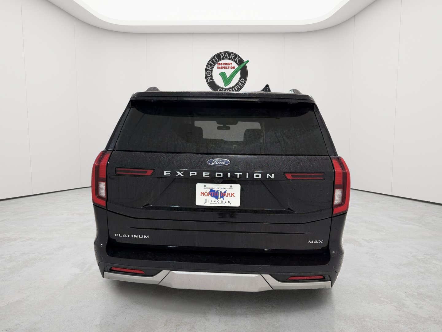 Used 2025 Ford Expedition Max Platinum AWD/4WD image 4