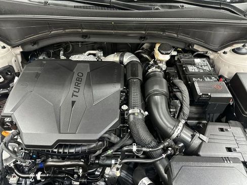 Certified 2025 Kia Sorento SX Prestige w/ Olive Brown Leather Package image 19