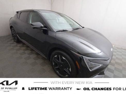New 2025 Kia EV6 Wind image 3