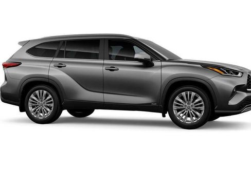 New 2026 Toyota Highlander Platinum image 11