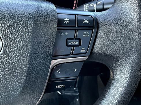 Used 2025 Toyota Camry LE image 18