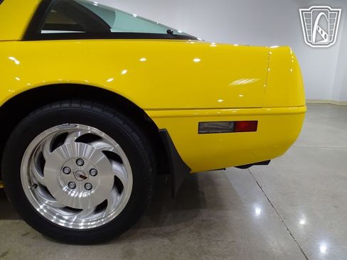 Used 1996 Chevrolet Corvette Coupe image 33