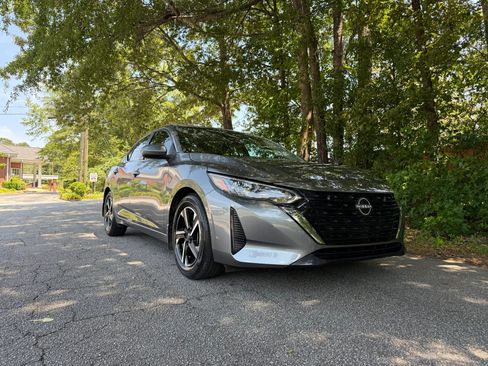 Used 2024 Nissan Sentra SV image 12