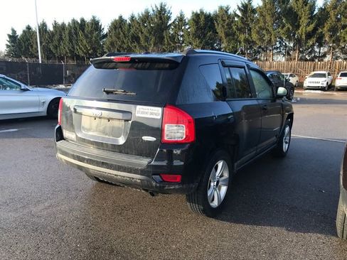 Used 2011 Jeep Compass Sport image 4