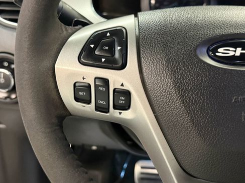 Used 2016 Ford Taurus SHO w/ Sho Performance Package image 29