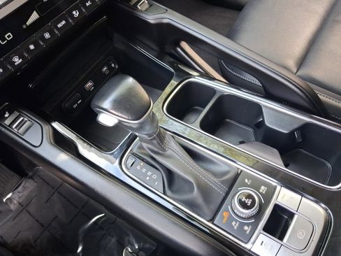 Used 2025 Kia Telluride S AWD/4WD image 23