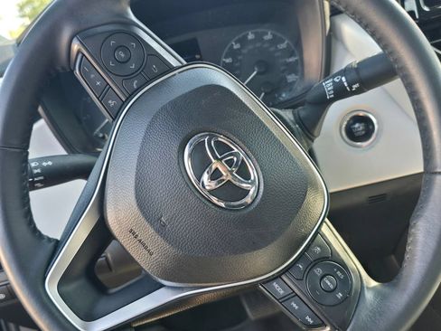 Used 2024 Toyota Corolla SE w/ SE Premium Package FWD image 17