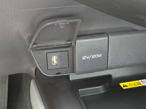 Used 2023 Toyota Camry XLE AWD/4WD image 24
