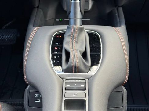 Used 2027 Honda HR-V Sport image 17