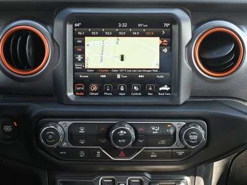 Used 2021 Jeep Gladiator Mojave image 17