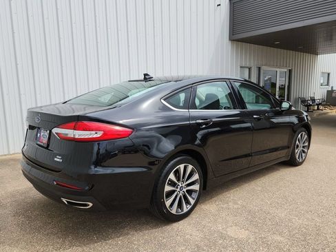 Used 2020 Ford Fusion SE AWD/4WD image 23