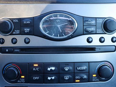 Used 2013 INFINITI G37 Journey w/ Premium Pkg image 37