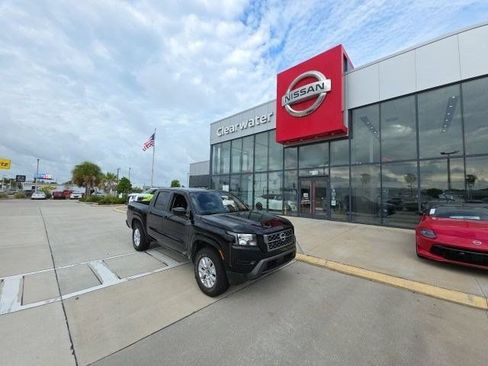 Used 2022 Nissan Frontier SV RWD image 1