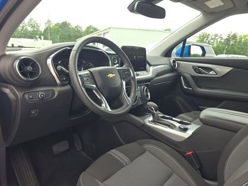 Used 2024 Chevrolet Blazer LT w/ Convenience Package FWD image 23