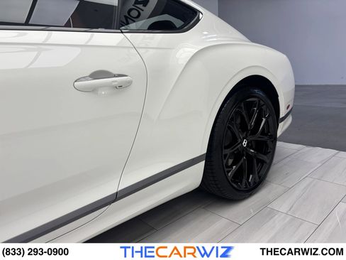 Used 2024 Bentley Continental GT Speed image 16
